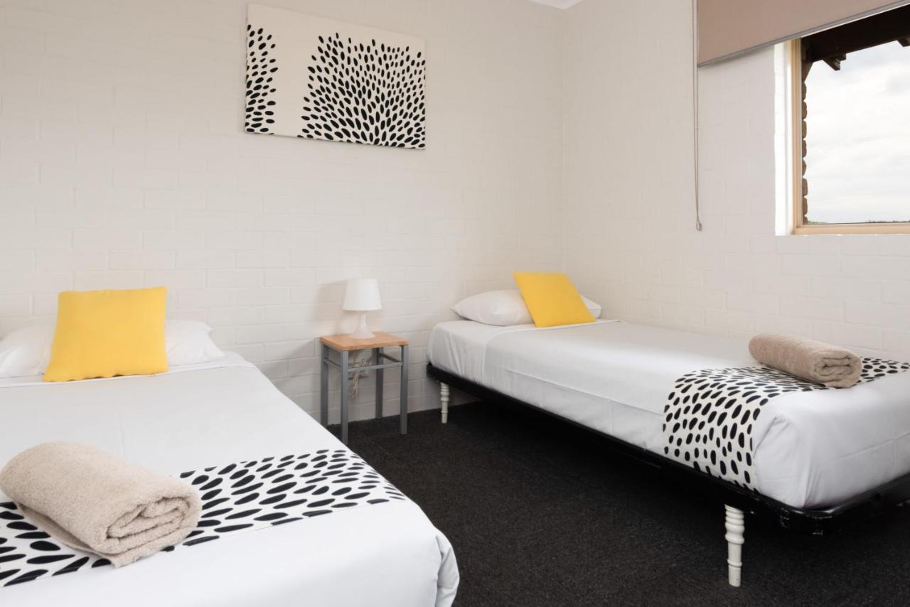 Geraldton'S Ocean West Holiday Units & Short Stay Accommodation Экстерьер фото